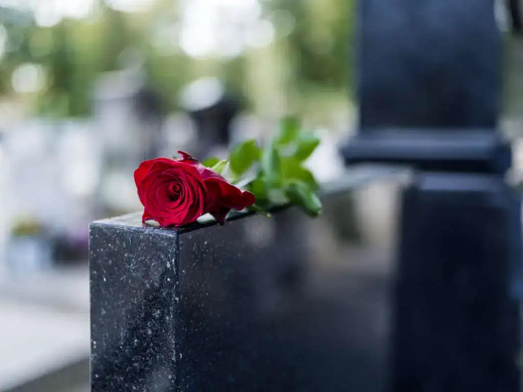 Remembrance Stone that Says "In Loving Memory" | Eternally Loved